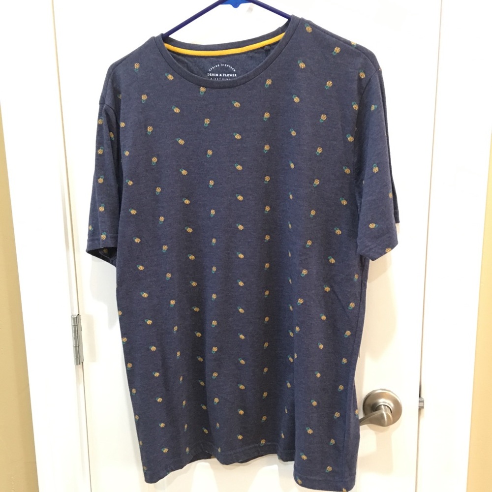 Pineapple Print Men’s Shirt